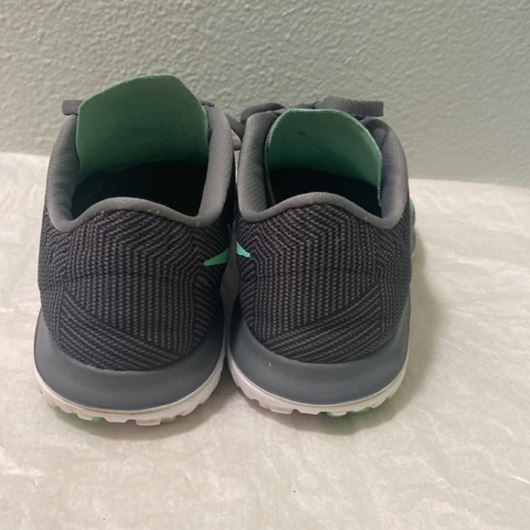 Women’s Nike fit sole shoes size 9. Grey and mint green - Picture 9 of 14